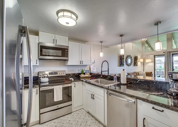 Chic Waikoloa Condo With Lanai And Complex Pools!
